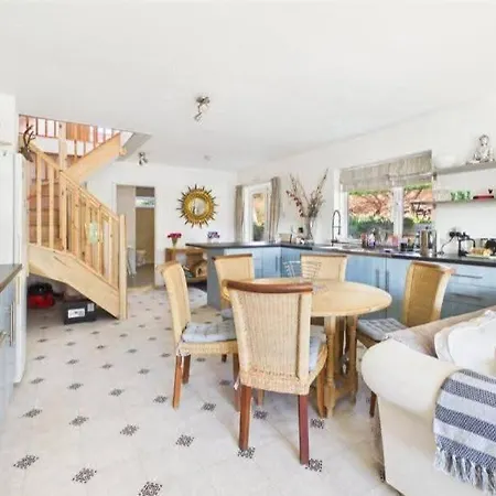 Holiday home Church Hall & Secret Garden Hideaway At Summer Hills *